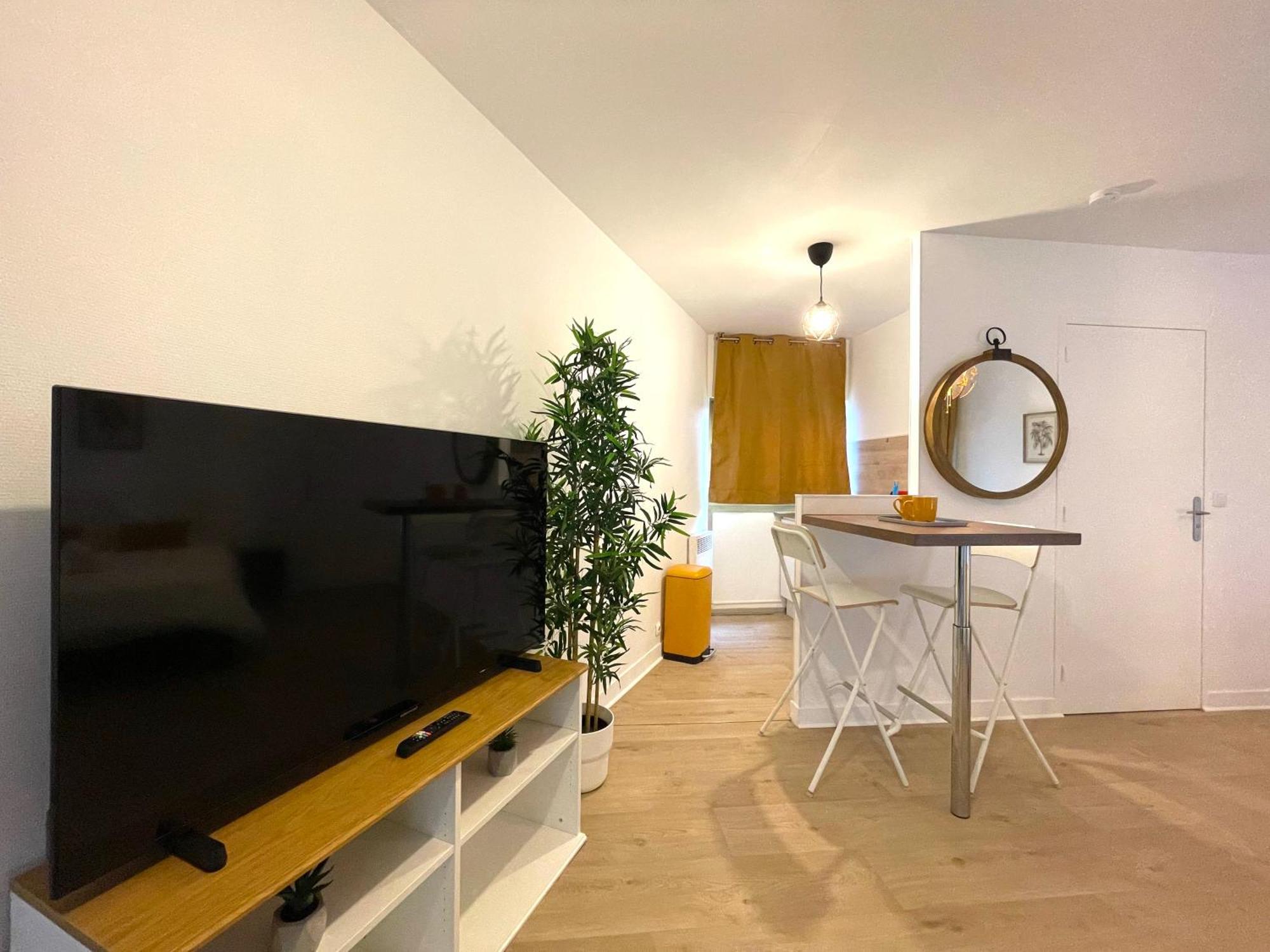 Les Entrepreneurs - Appartements Neufs Et Spacieux, Proche Rer C Et Aeroport Orly Morangis  Exterior photo